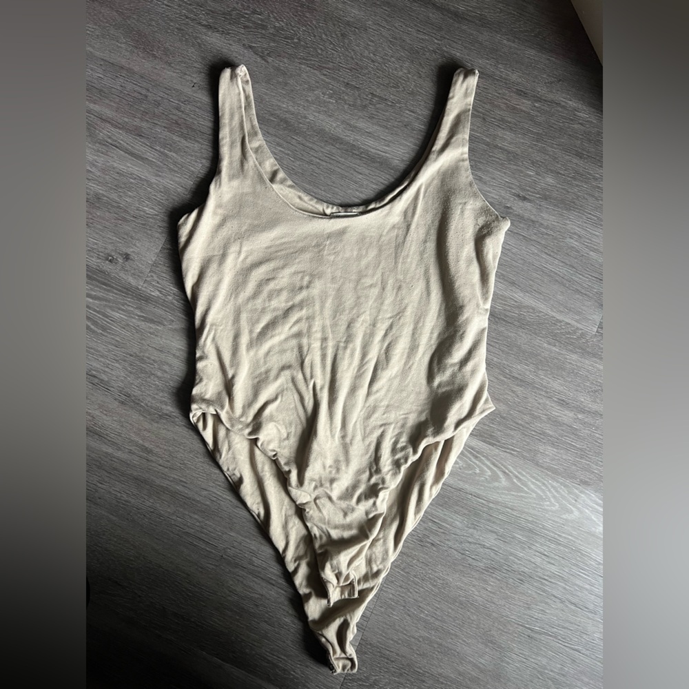 Heart Hips Tan Scoop Neck Top